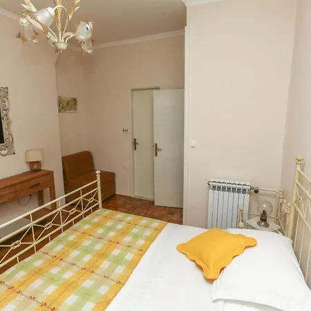 With Sea View In Apartament Orašac