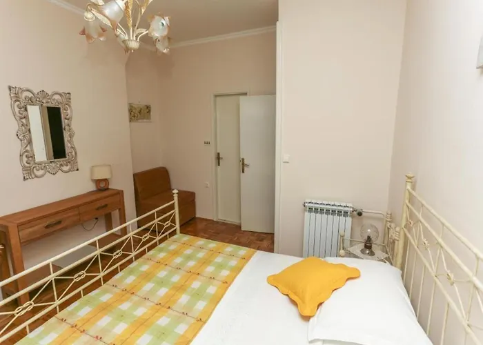 With Sea View In Апартаменты Орашац